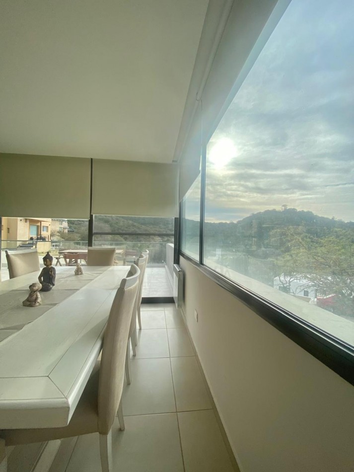 VENTA HERMOSA CASA EN BARRIO CERRADO TIERRA ALTA COMARCA SERRANA