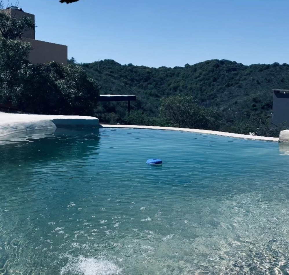 VENTA HERMOSA CASA EN BARRIO CERRADO TIERRA ALTA COMARCA SERRANA