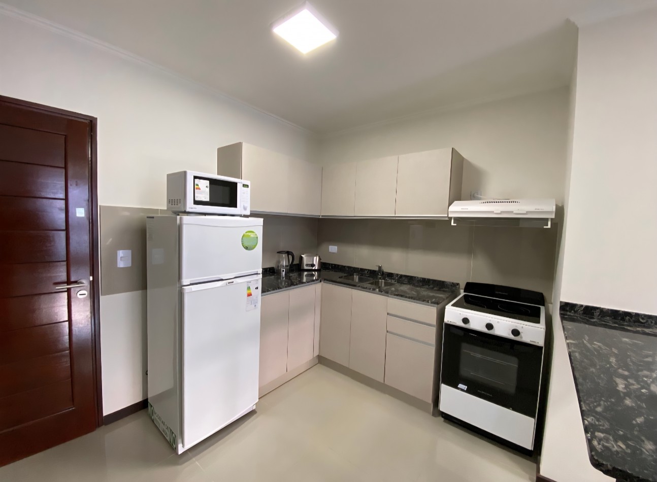 VENTA DPTO 1 DORMITORIO Y COCHERA CENTRO VILLA CARLOS PAZ !!!