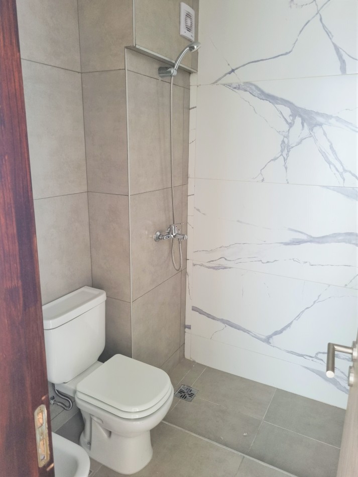 VENTA DPTO DE 1 DORMITORIO Y COCHERA EN PASEO NAMBA CARLOS PAZ 