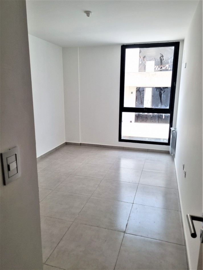 VENTA DPTO DE 1 DORMITORIO Y COCHERA EN PASEO NAMBA CARLOS PAZ 