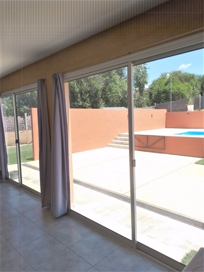 VENTA CASA EN BARRIO CERRADO ALTOS DE CARLOS PAZ