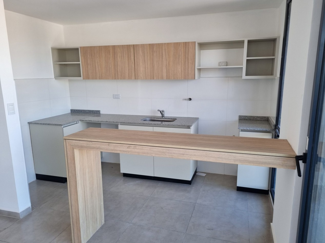 ALQUILER ANUAL DPTO 2 DORMITORIOS, 2 BAÑOS Y COCHERA CENTRO VILLA CARLOS PAZ