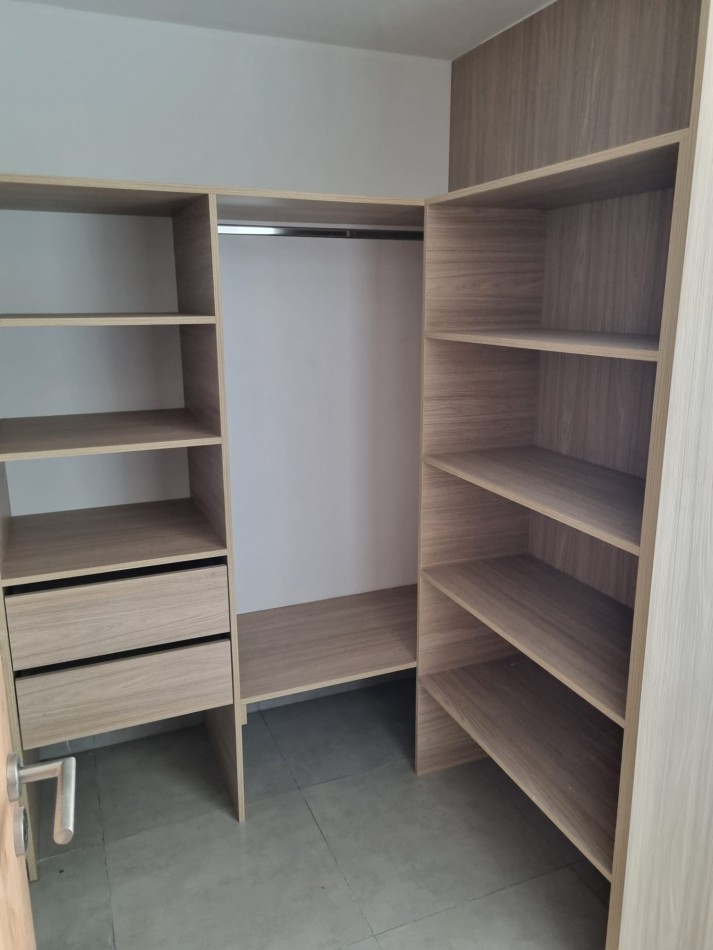 ALQUILER ANUAL DPTO 2 DORMITORIOS, 2 BAÑOS Y COCHERA CENTRO VILLA CARLOS PAZ