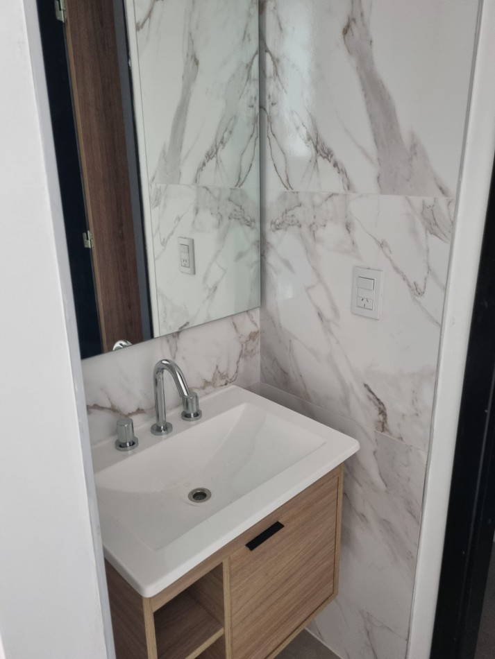 ALQUILER ANUAL DPTO 2 DORMITORIOS, 2 BAÑOS Y COCHERA CENTRO VILLA CARLOS PAZ