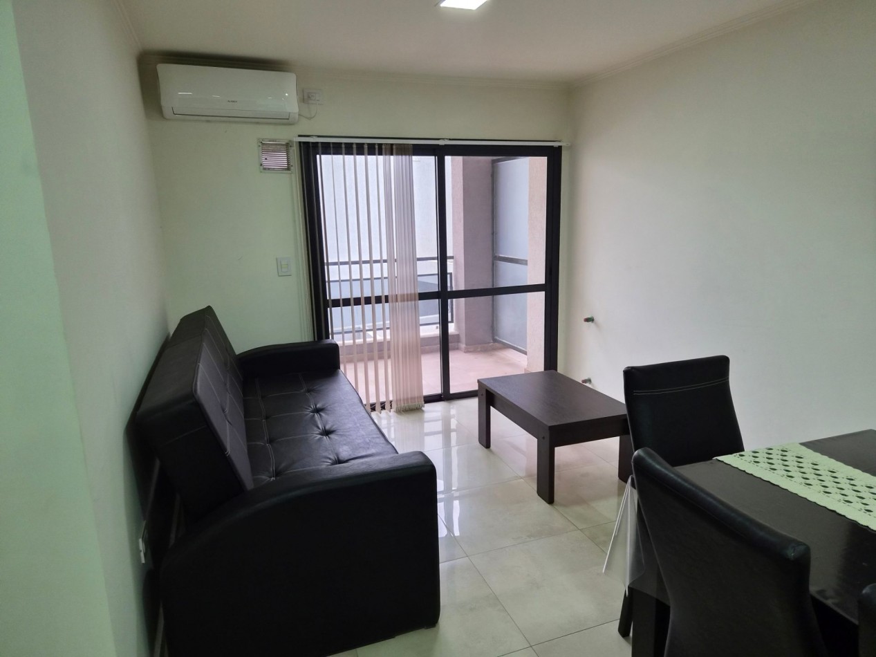 VENTA DPTO 1 DORMITORIO Y COCHERA CENTRO CARLOS PAZ TOTALMENTE AMOBLADO