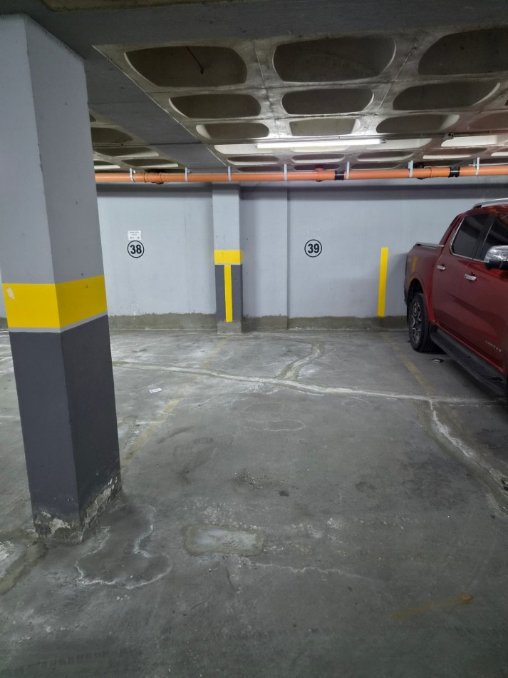 VENTA DPTO 1 DORMITORIO Y COCHERA CENTRO CARLOS PAZ TOTALMENTE AMOBLADO