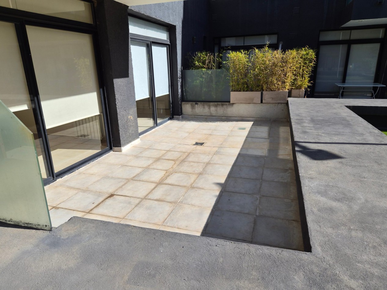 VENTA DPTO DE 2 DORMITORIOS, 2 BAÑOS Y COCHERA EN EDIFICIO LAKE 360 VILLA CARLOS PAZ