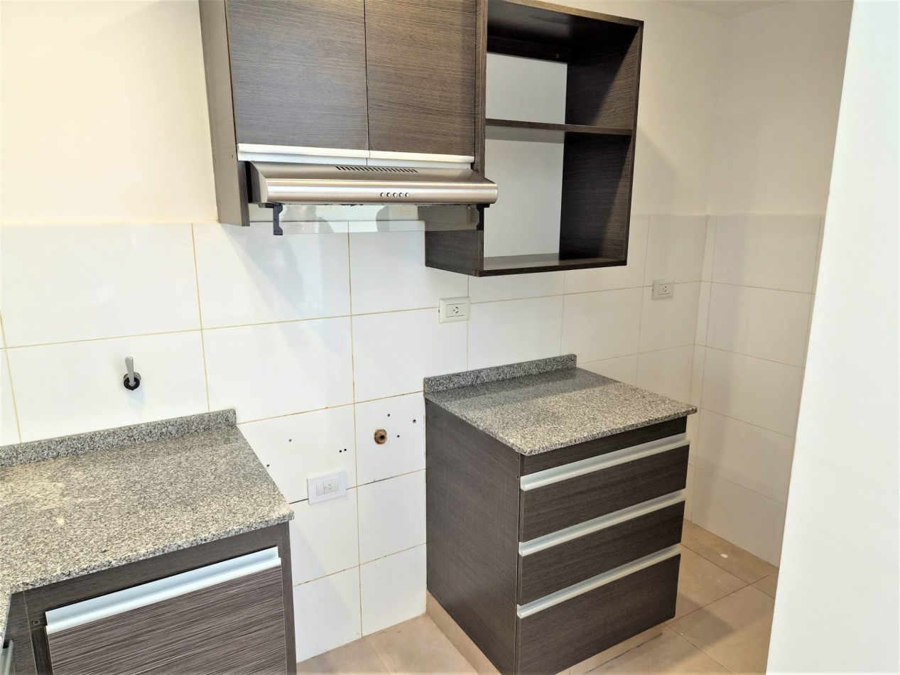 VENTA DPTO DE 2 DORMITORIOS, 2 BAÑOS Y COCHERA EN EDIFICIO LAKE 360 VILLA CARLOS PAZ