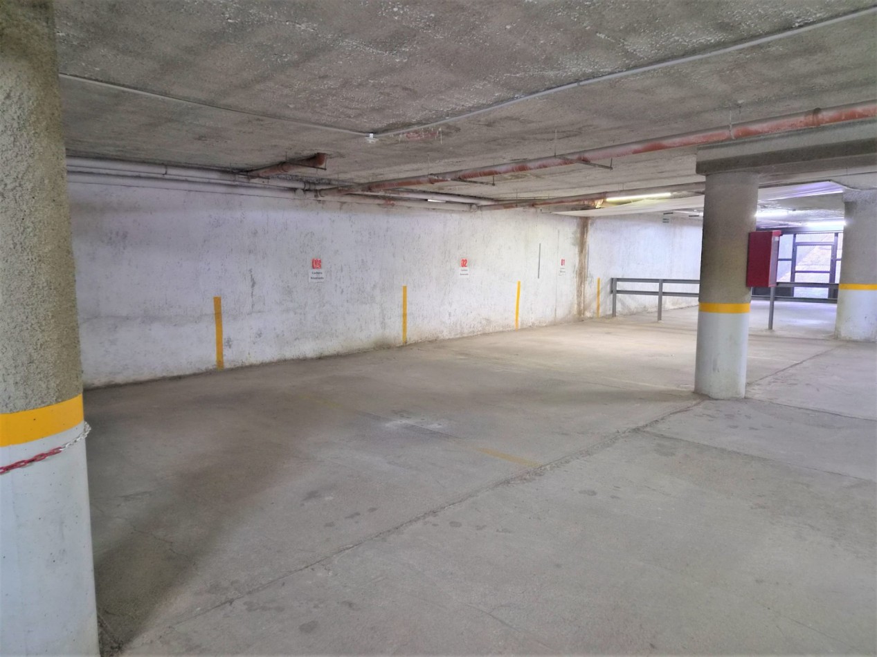 VENTA DPTO DE 2 DORMITORIOS, 2 BAÑOS Y COCHERA EN EDIFICIO LAKE 360 VILLA CARLOS PAZ