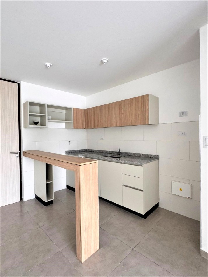 VENTA DPTO DE 1 DORMITORIO Y COCHERA EN PASEO NAMBA VILLA CARLOS PAZ