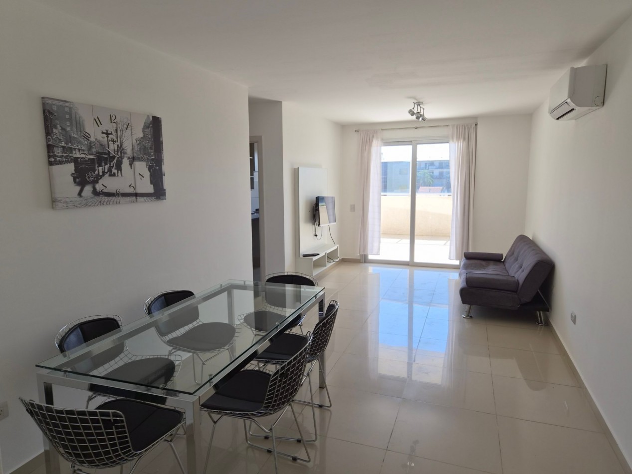 EXCELENTE DPTO A LA VENTA 2 DORMITORIOS, 2 BAÑOS Y COCHERA EN OPERA FUN VILLA CARLOS PAZ !!