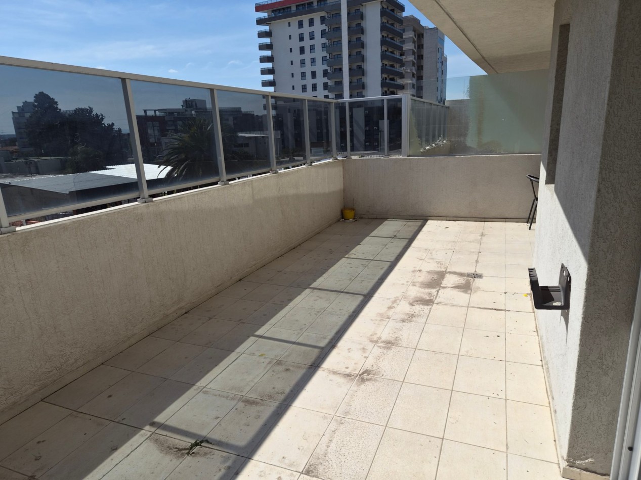 EXCELENTE DPTO A LA VENTA 2 DORMITORIOS, 2 BAÑOS Y COCHERA EN OPERA FUN VILLA CARLOS PAZ !!