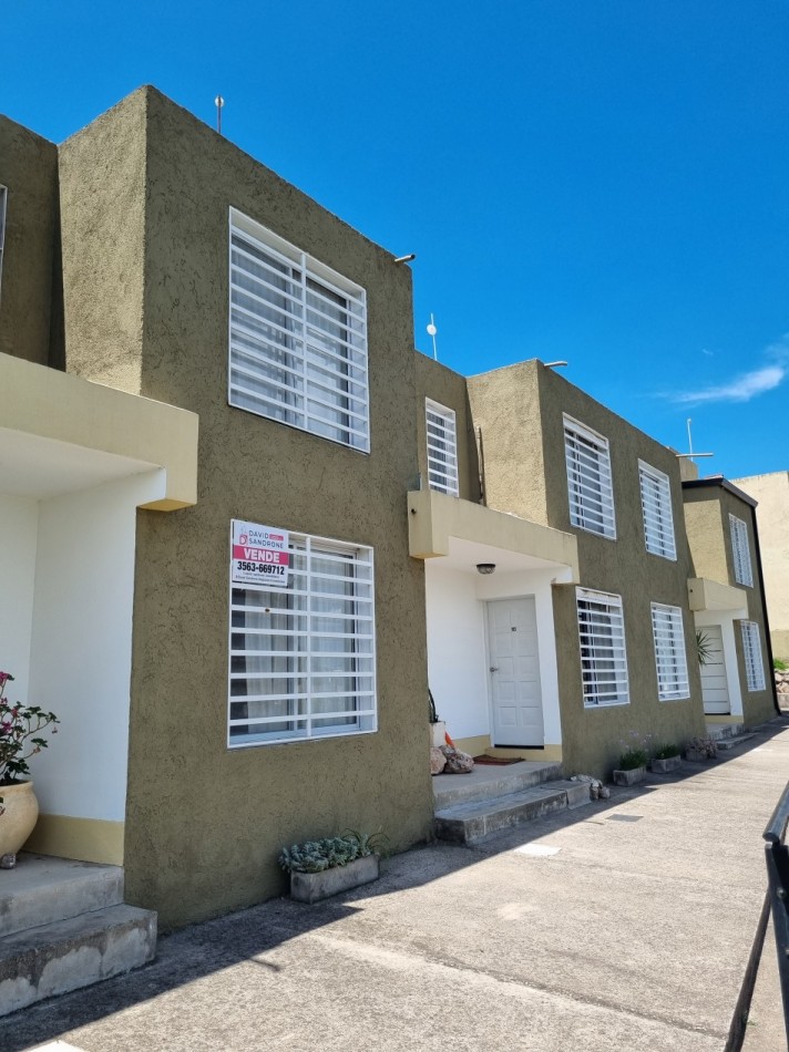 VENTA HERMOSO DUPLEX 2 DORMITORIOS COMPLEJO SANTA CRUZ DEL LAGO