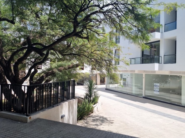 VENTA DPTO DE 1 DORMITORIO Y COCHERA EN PASEO NAMBA CARLOS PAZ 