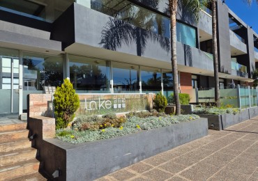 VENTA DPTO DE 2 DORMITORIOS, 2 BAÑOS Y COCHERA EN EDIFICIO LAKE 360 VILLA CARLOS PAZ