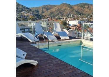 EXCELENTE DPTO A LA VENTA DE 3 DORMITORIOS, 2 BAÑOS COCHERA Y BAULERA CENTRICO VILLA CARLOS PAZ